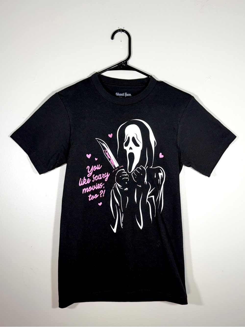 Ghost Face Scream Black Pink Scary Movies Halloween Tee XS